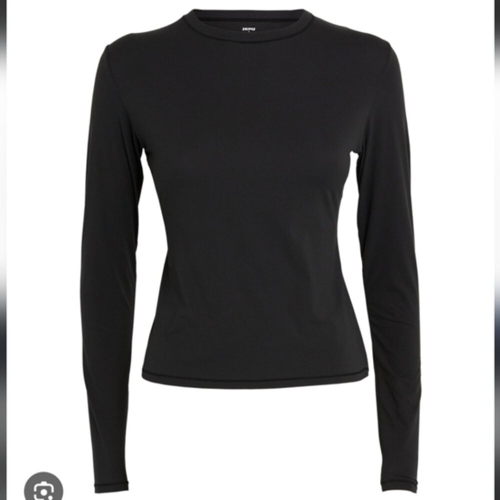 Nwot Skims Black Long Sleeve Womens Top